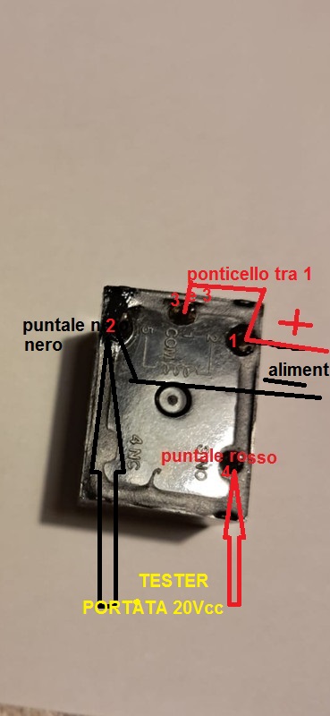relè.jpg