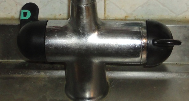 rubinetto cucina.jpg