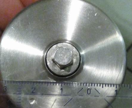 il mio dado, circa 6-7 mm