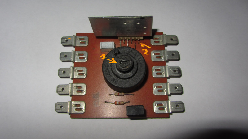 al centro la parte danneggiata, vedi freccia 1