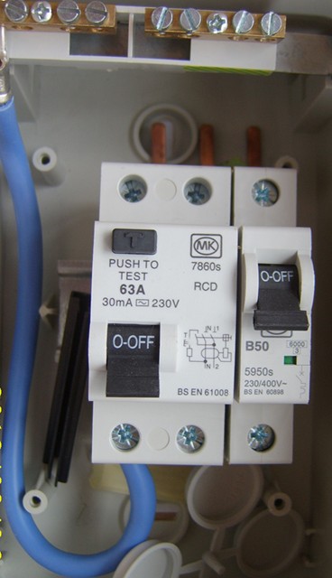 INTERRUTTORI - 1 bis.jpg