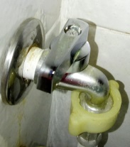 Rubinetto a sfera lavatrice.jpg