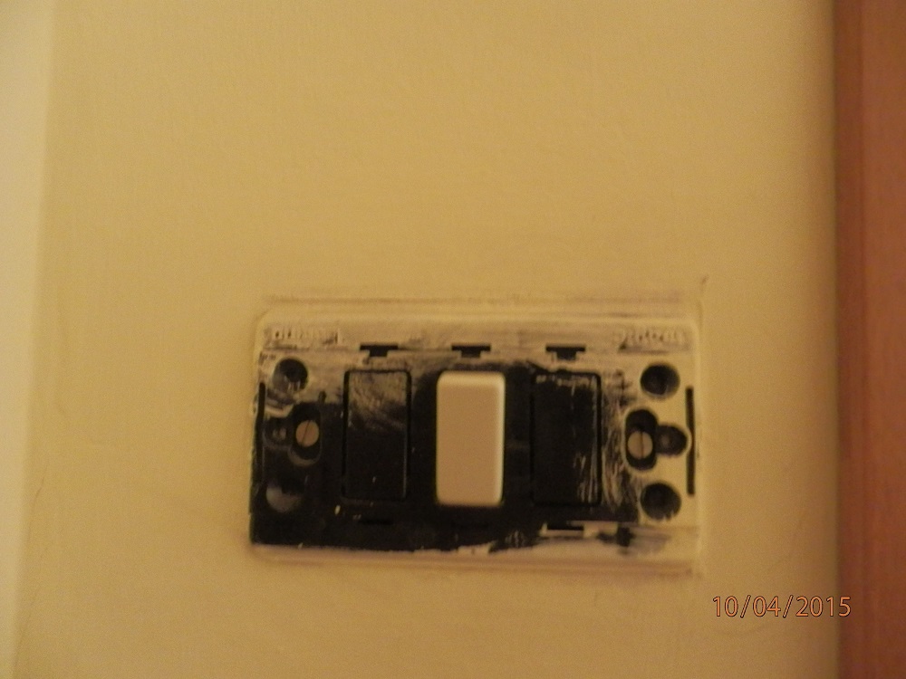 interruttore ingresso (1).JPG