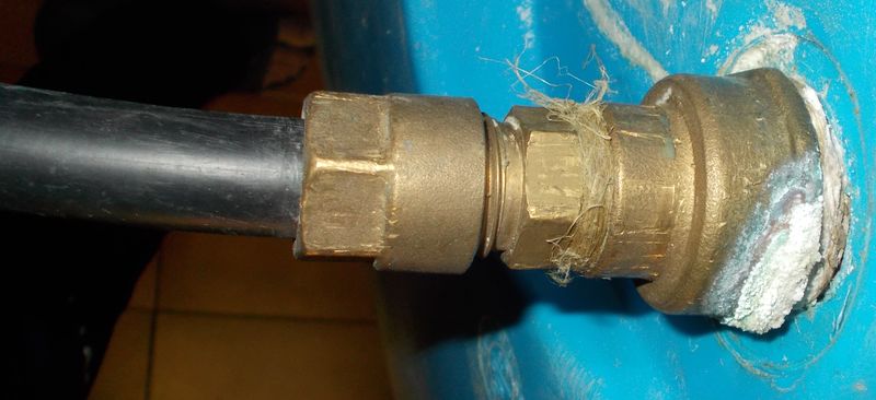 tubo mandata (per riduttore pressione) DSCN4457_2.JPG