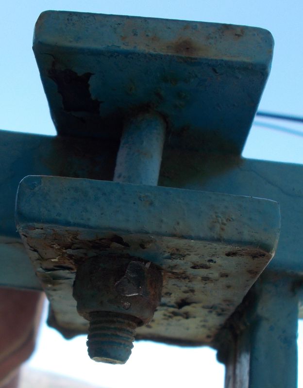 stendipanni balcone dado svitare DSCN4486.JPG