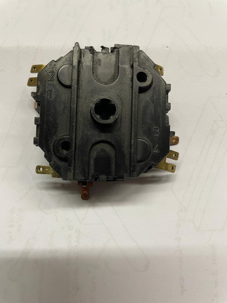 COMMUTATORE BRAUN MULTIQUICK 2.jpg