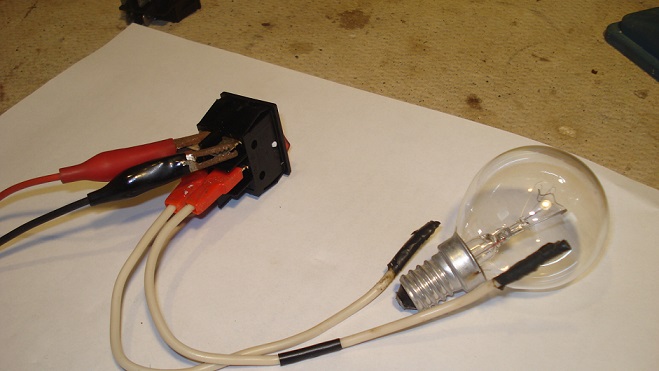 Interruttore a bilanciere.JPG