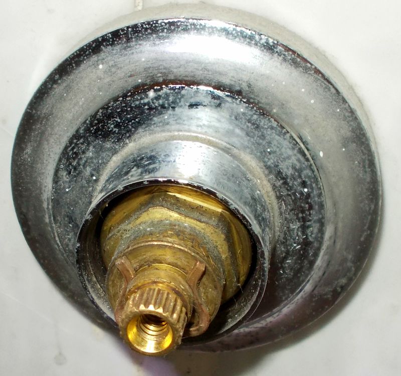 casa bagno valvola generale DSCN6038.JPG