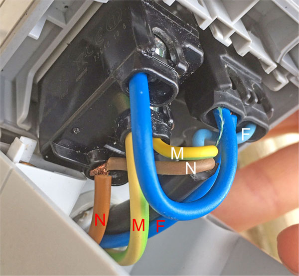 interruttore pompa indici2.jpg