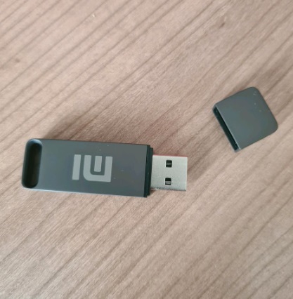 foto pendrive.jpg