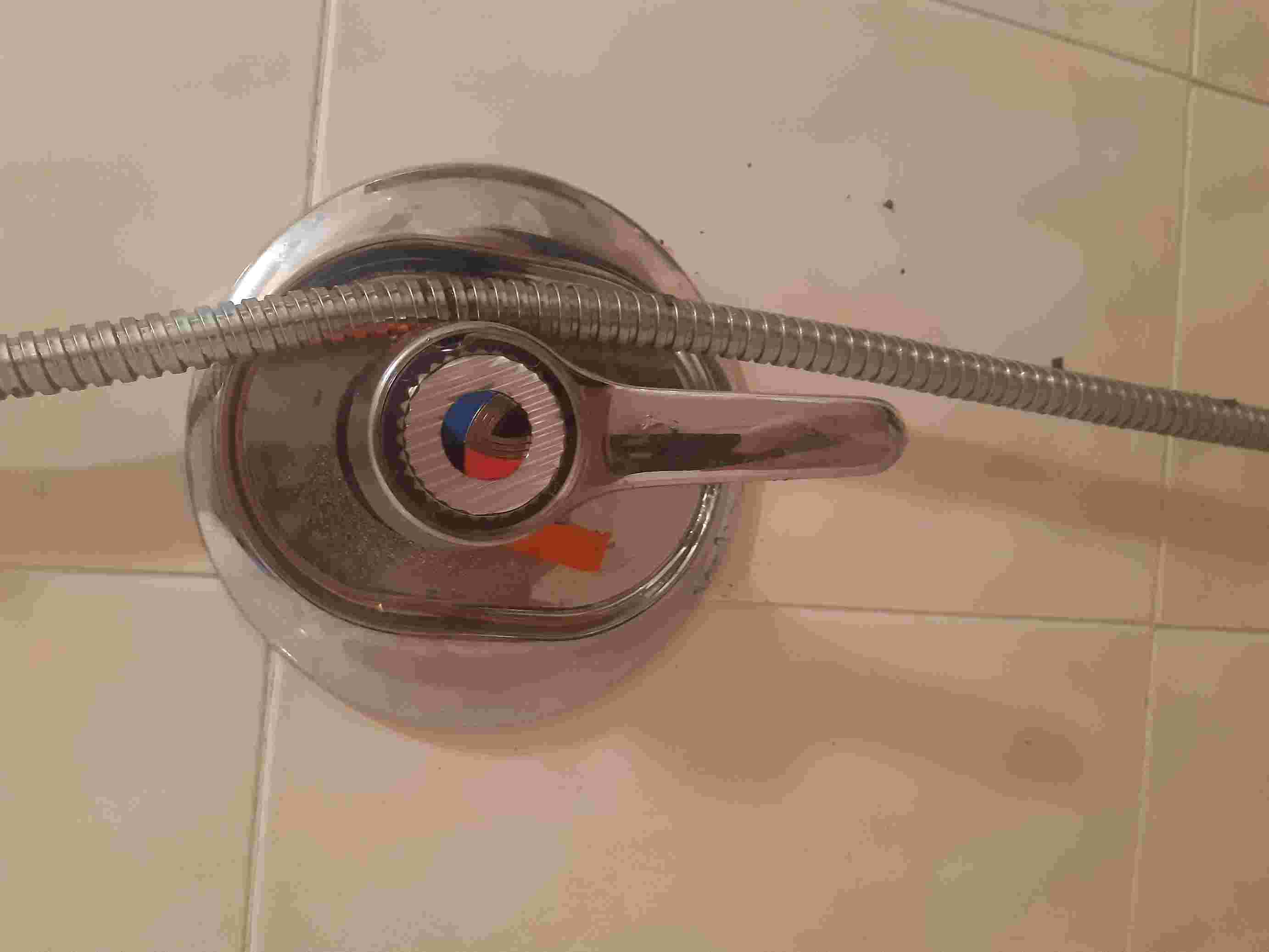 MISCELATORE DOCCIA1.jpg