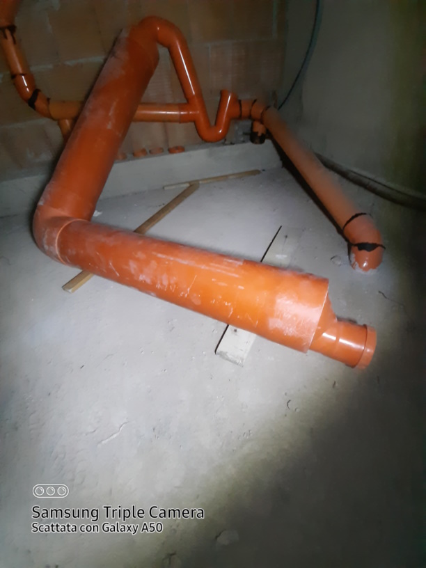 Cassa d'aria per scarico wc.jpg