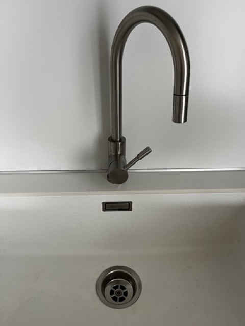 Piletta più rubinetto più troppo pieno