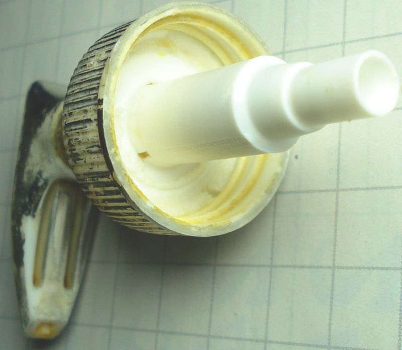 erogatore sapone DSC00581_2.JPG