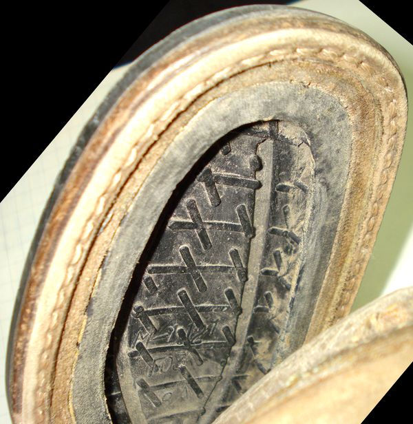 scarpone dx timberland dopo pulizia DSC00638 _2.JPG