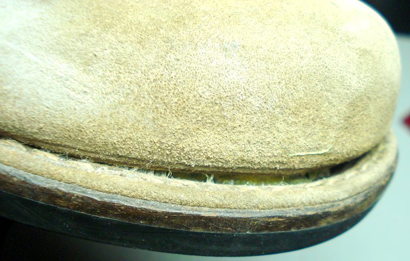 scarpone dx timberland dopo incollaggio DSC00692_2.JPG