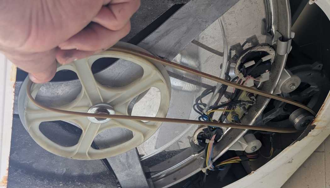 Questo è come compare la cinghia rispetto alla lavatrice